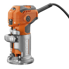 Ruteadora compacta de 5,5 A con cable | Herramientas RIDGID