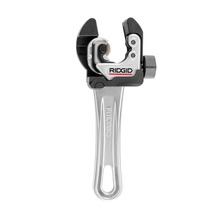 2-in-1 Close Quarters AUTOFEED® Cutter | RIDGID Tools